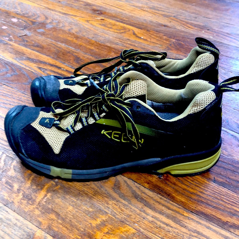 Keen trail-runners